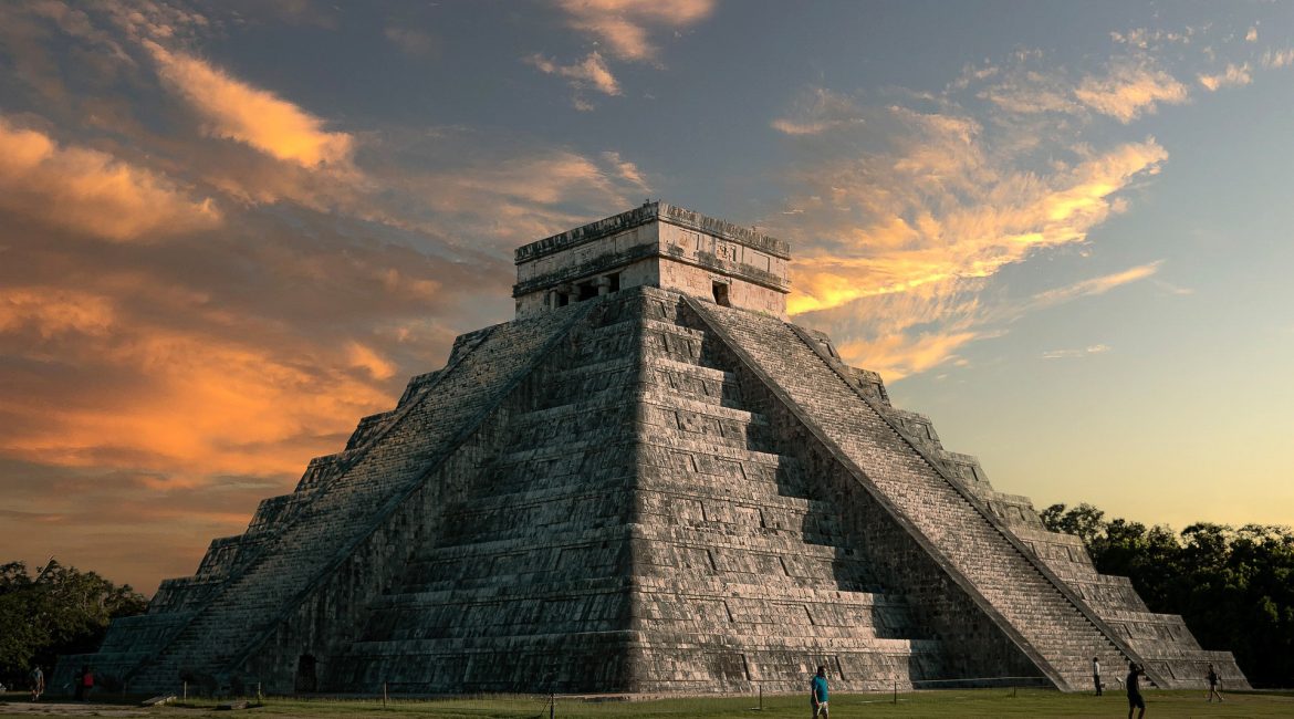 equinocci-de-primavera-en-chichen-itza